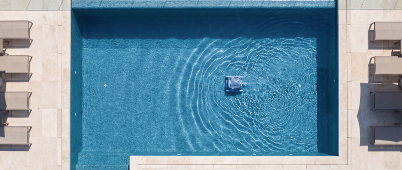 How to Maintain a Saltwater Pool vs. Chlorine Pool with Robotic Cleaner in Australia